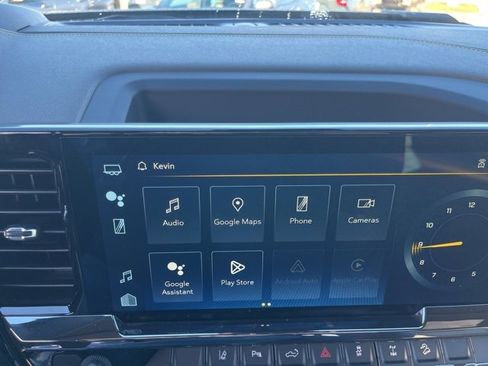 Used 2024 Chevrolet Silverado 2500 ZR2 w/ Technology Package image 35