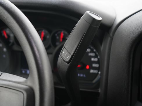 Used 2022 Chevrolet Silverado 1500 Custom AWD/4WD image 18