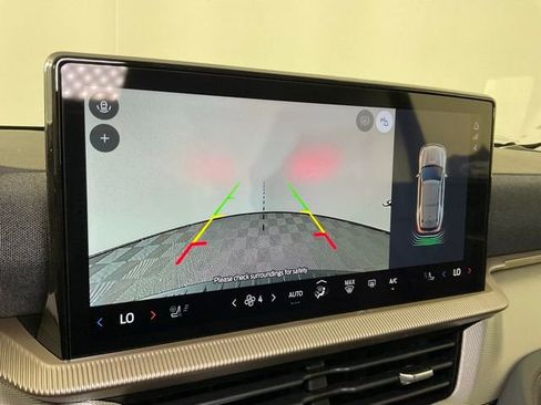 New 2025 Ford Explorer Active w/ Active Comfort Package image 24