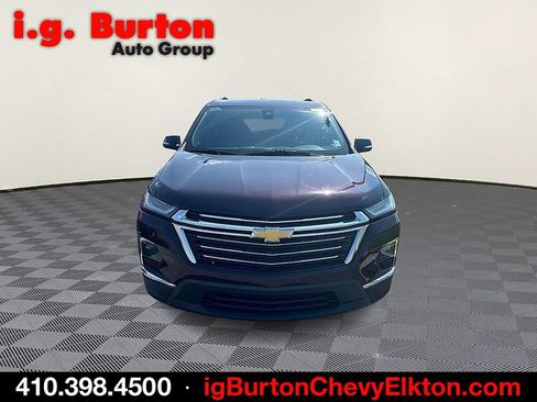 Certified 2023 Chevrolet Traverse LT FWD image 2