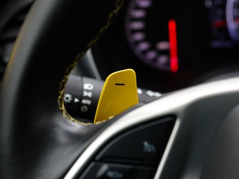 Used 2019 Chevrolet Corvette Z06 RWD image 11