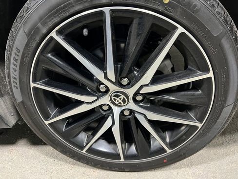 Used 2024 Toyota Camry SE image 35