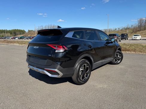 Used 2025 Kia Sportage LX AWD/4WD image 3