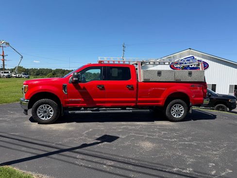 Used 2017 Ford F250 XLT w/ XLT Value Package AWD/4WD image 8