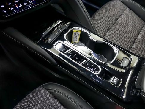 Used 2022 Buick Envision Preferred image 22