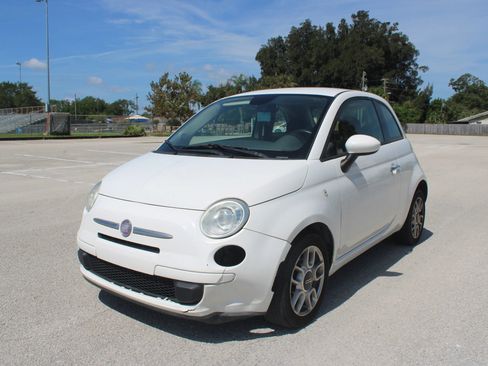Used 2015 FIAT 500 Pop FWD image 1