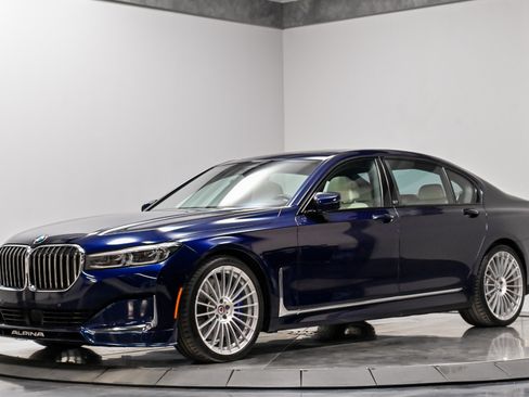 Used 2022 BMW ALPINA B7 xDrive AWD/4WD image 2