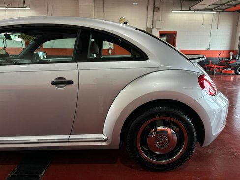 Used 2015 Volkswagen Beetle 1.8T Classic image 10