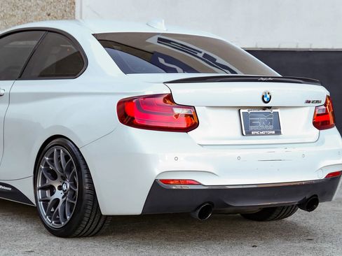 Used 2015 BMW M235i Coupe image 16