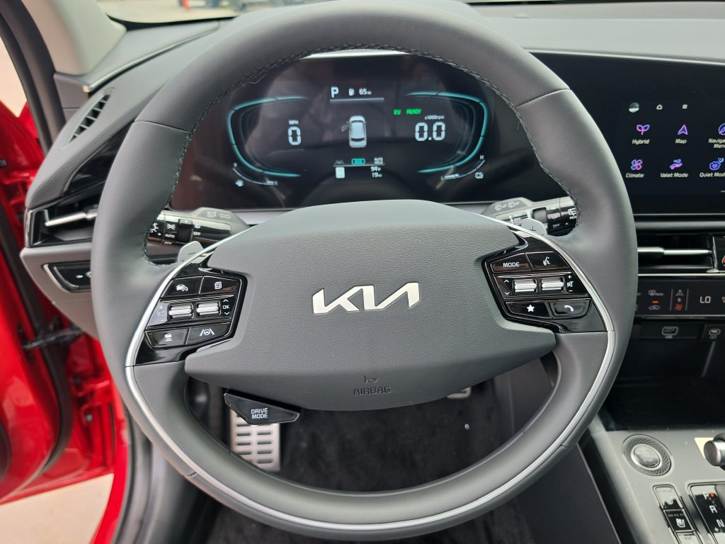 New 2026 Kia Niro SX Touring FWD image 29