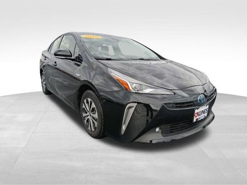 Used 2020 Toyota Prius XLE image 4