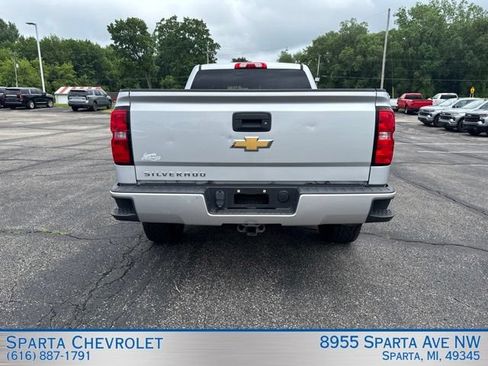 Used 2017 Chevrolet Silverado 1500 Custom w/ Custom Convenience Package AWD/4WD image 4