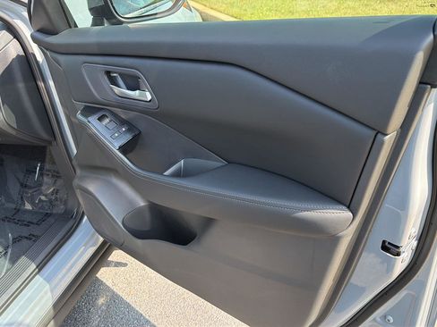 New 2026 Nissan Rogue SV FWD image 14