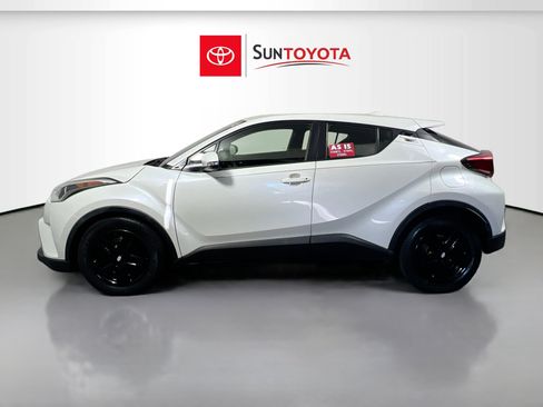 Used 2019 Toyota C-HR LE image 7