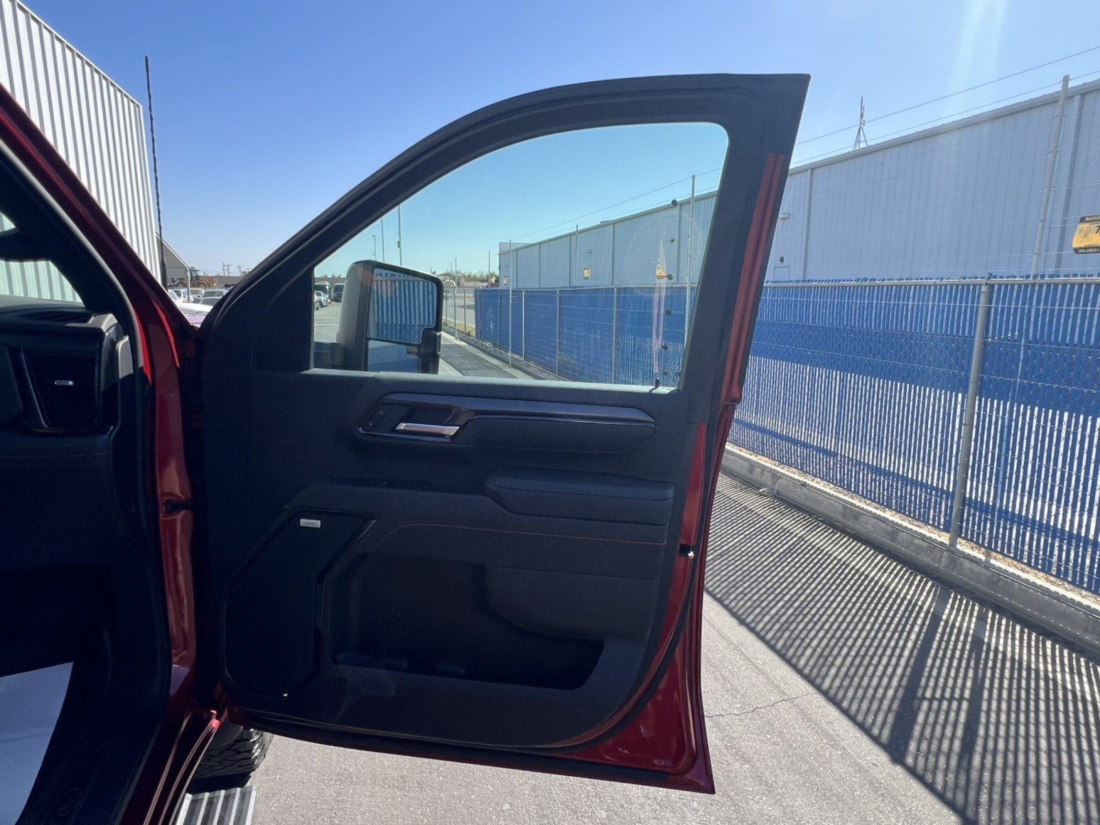 Used 2025 GMC Sierra 3500 AT4 w/ AT4 Premium Plus Package AWD/4WD image 23