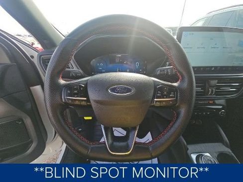 Used 2025 Ford Escape ST-Line Elite w/ Premium Technology Package image 11