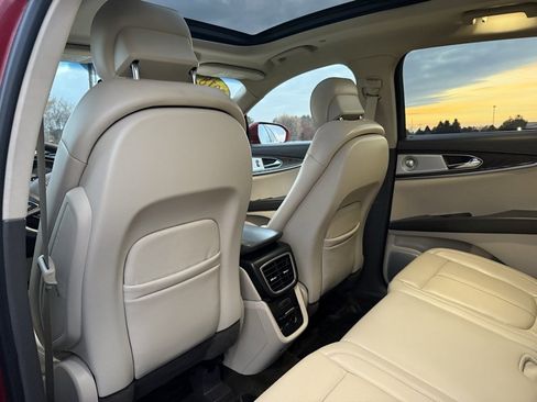 Used 2022 Lincoln Nautilus Reserve w/ Equipment Group 202A image 34