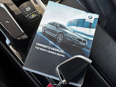 Used 2019 BMW 530i w/ Convenience Package RWD image 4