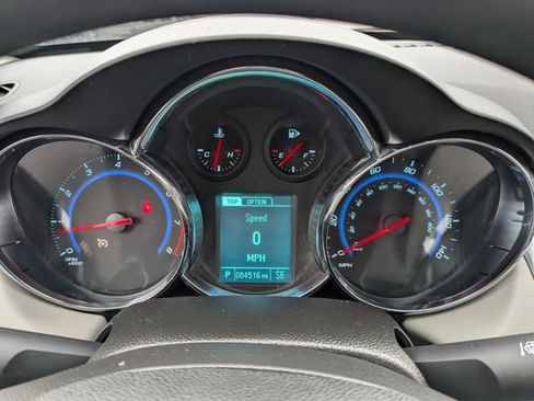 Used 2016 Chevrolet Cruze LT image 5