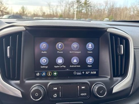 Used 2024 GMC Terrain SLT image 31