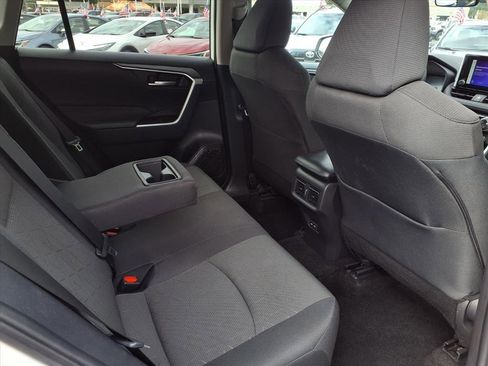 Certified 2024 Toyota RAV4 XLE image 22