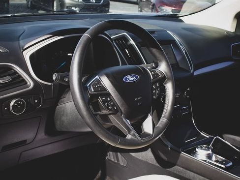 Used 2020 Ford Edge SEL AWD/4WD image 2