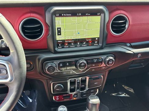 Used 2023 Jeep Wrangler Unlimited Rubicon 4xe AWD/4WD image 15