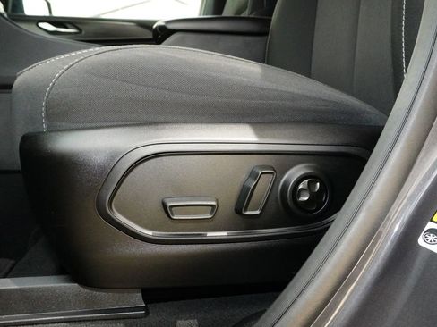 Used 2025 Jeep Grand Cherokee L Laredo AWD/4WD image 25