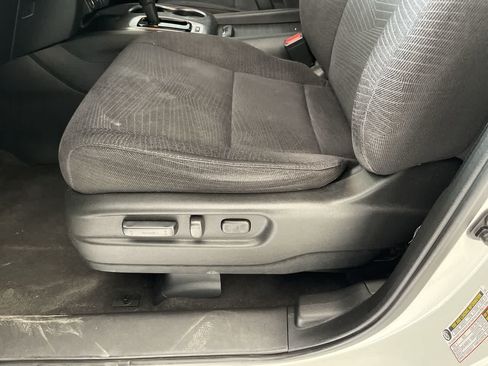 Used 2017 Honda Pilot EX image 12