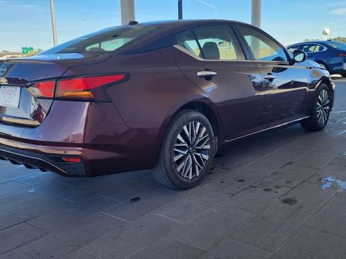 Used 2025 Nissan Altima 2.5 SV image 6