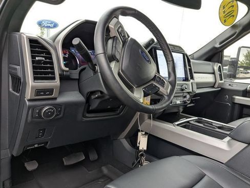Used 2022 Ford F250 Lariat w/ Chrome Package AWD/4WD image 2