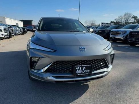 New 2026 Buick Envista Avenir image 3