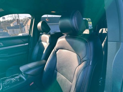 Used 2016 Ford Explorer Sport w/ Equipment Group 401A AWD/4WD image 13