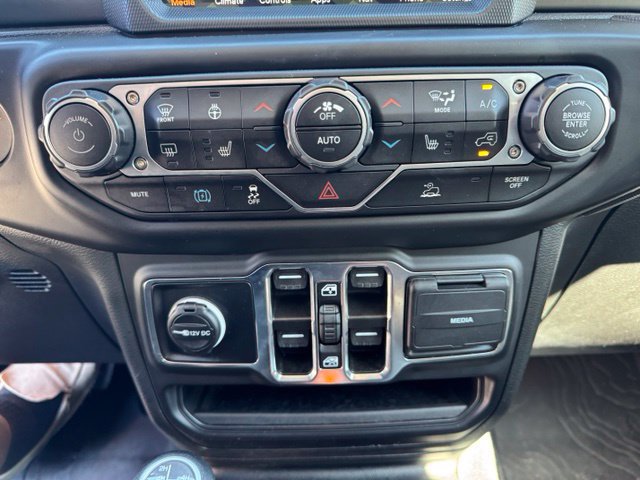 Used 2023 Jeep Wrangler Unlimited w/ Cold Weather Group AWD/4WD image 29