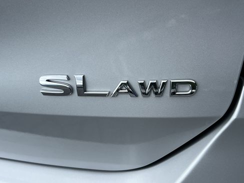 Used 2020 Nissan Rogue SL AWD/4WD image 10