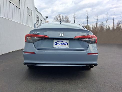 Used 2023 Honda Civic Sport image 11