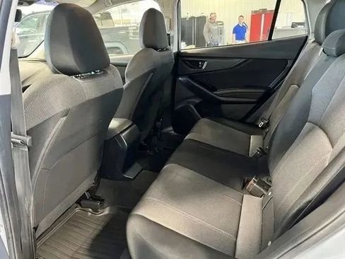 Used 2019 Subaru Crosstrek 2.0i AWD/4WD image 13