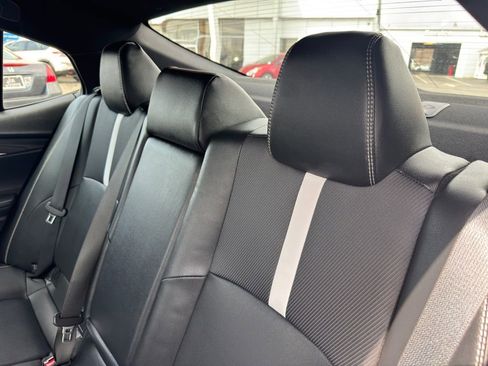 Used 2025 Toyota Camry SE image 14