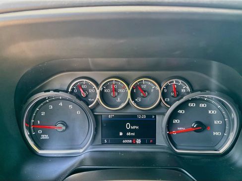 Used 2021 Chevrolet Tahoe Z71 AWD/4WD image 15