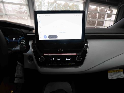 New 2026 Toyota Corolla SE w/ SE Premium Package image 17