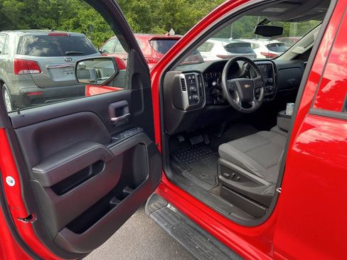 Used 2018 Chevrolet Silverado 1500 LT w/ All Star Edition AWD/4WD image 10