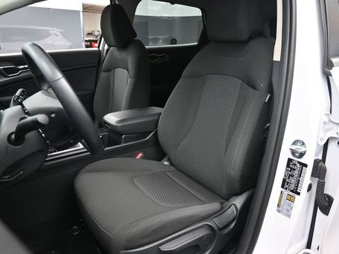 Used 2026 Kia Sportage LX FWD image 18