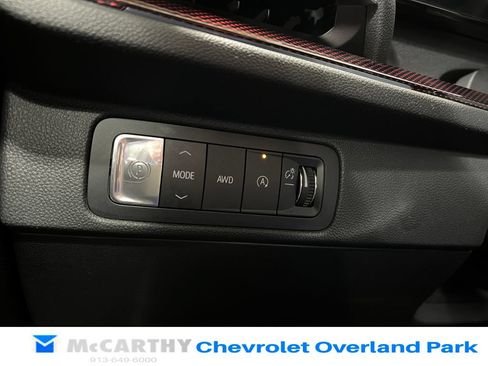 Used 2024 Chevrolet Traverse Z71 w/ Enhanced Driving Package AWD/4WD image 17