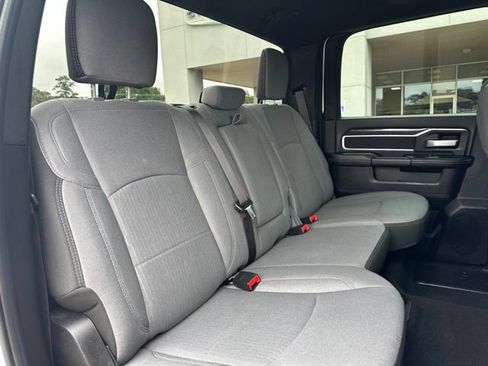 Used 2024 RAM 2500 Big Horn AWD/4WD image 40
