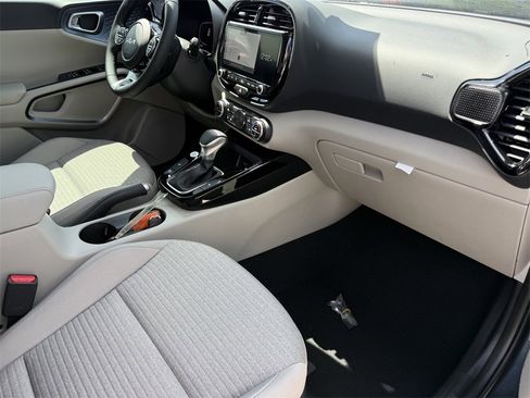 New 2025 Kia Soul EX image 13