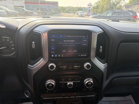 Used 2022 GMC Sierra 2500 SLE w/ SLE Convenience Package AWD/4WD image 19