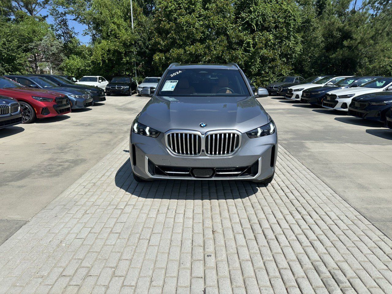Used 2024 BMW X5 sDrive40i w/ Parking Assistance Package RWD image 9