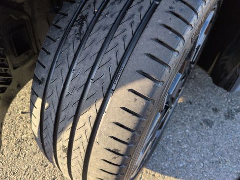 Certified 2024 BMW X1 M35i w/ Premium Package image 12