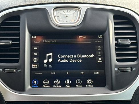 Used 2023 Chrysler 300 Touring L image 12