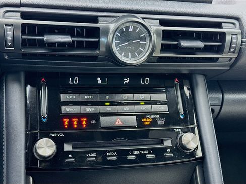 Used 2023 Lexus IS 350 F Sport image 12